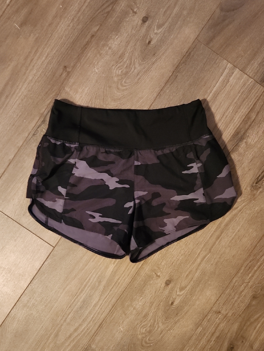 Women’s Black & Grey Camo running Shorts size XS